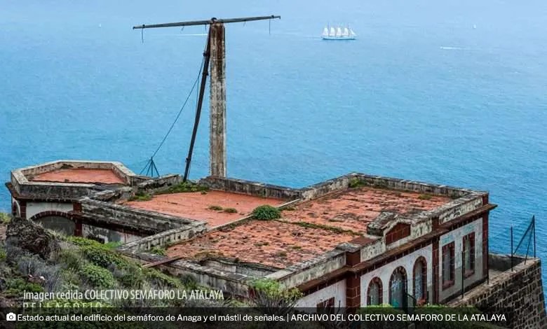 Edificio abandonado del edificio del Semáforo de la Atalaya, en Igueste.